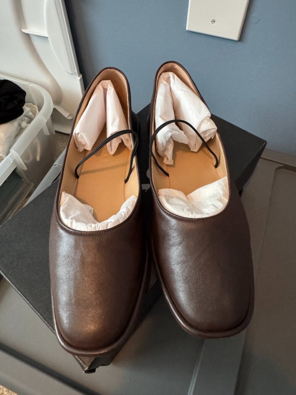 Coach, Emilia Mary Jane Flats, Maple, Size 7.5 - Picture 2 of 4